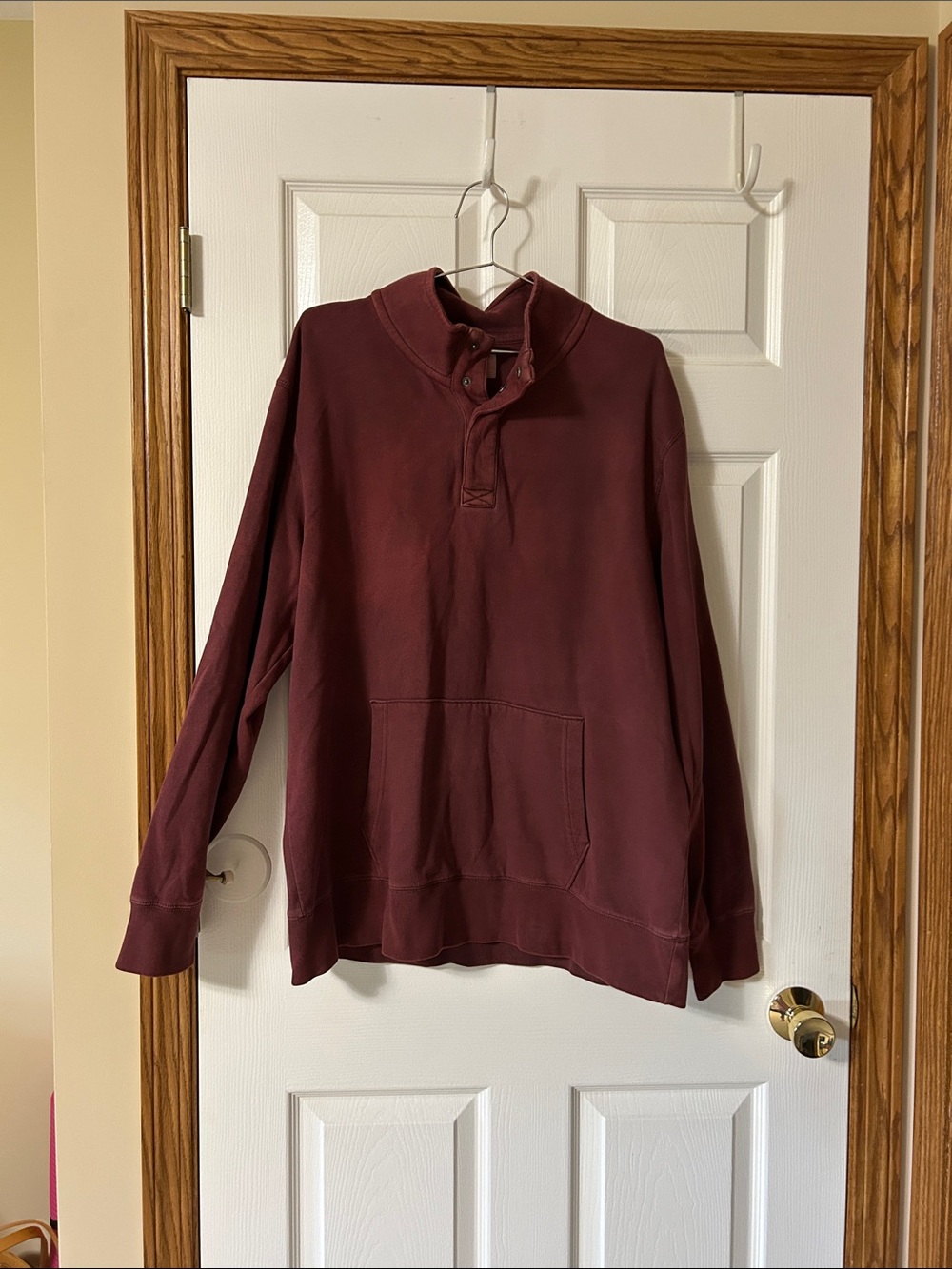 American Eagle Outfitters Men's Burgundy Quarter-Snap Pullover